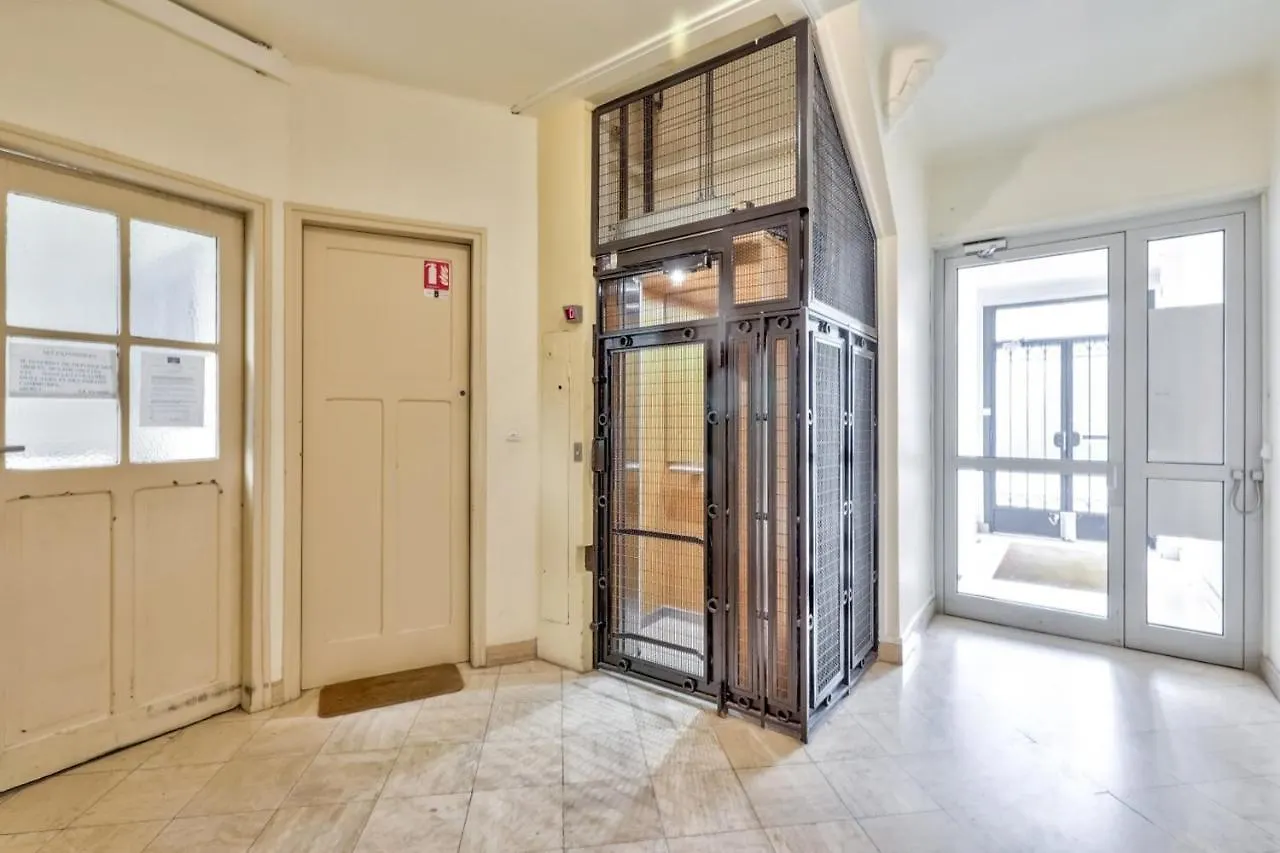 Sober Apartment For 2 People - Paris 12E
