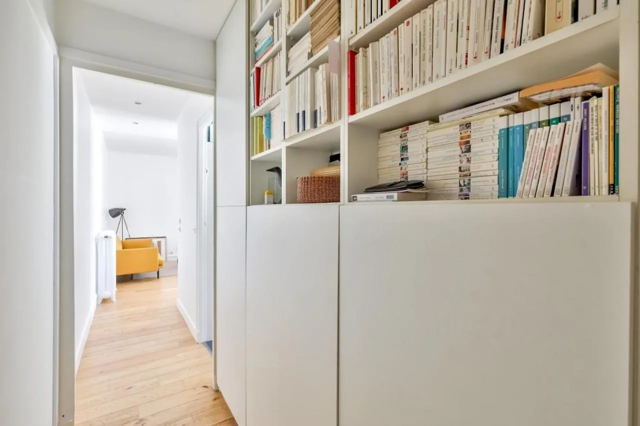 Sober Apartment For 2 People - Paris 12E France